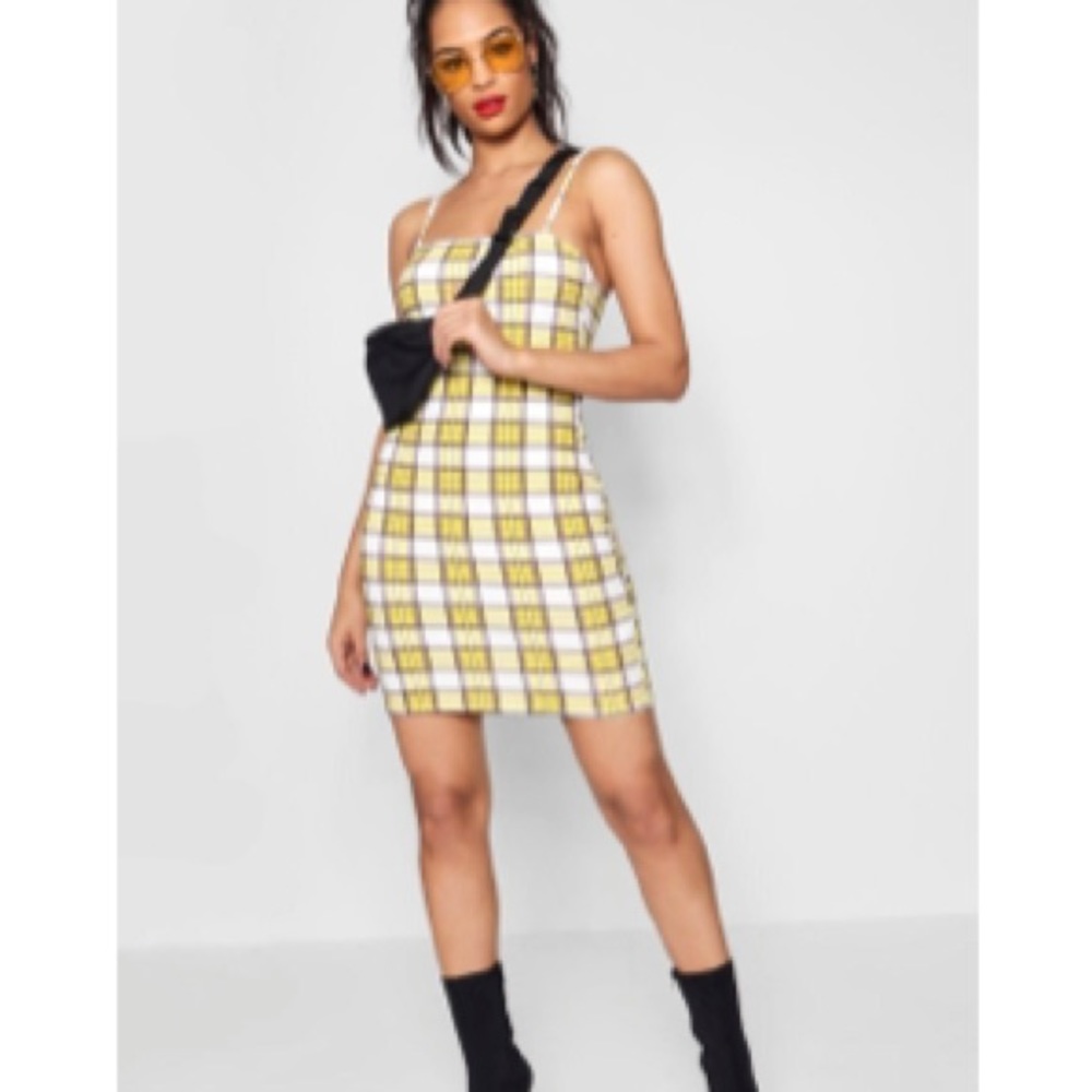 Boohoo plaid stretchy slip dress, size 6